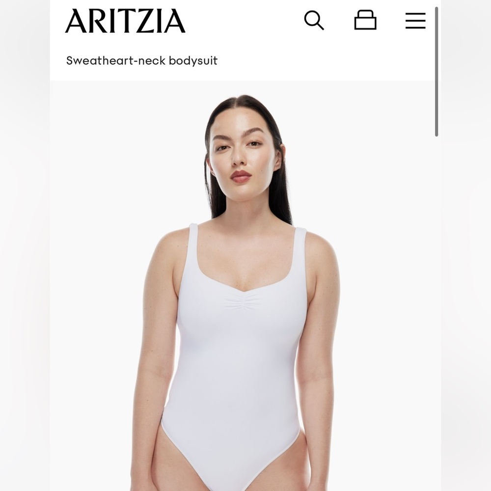 Babaton
CONTOUR SWEETHEART BODYSUIT
Color: WHITE SAND
Size: M